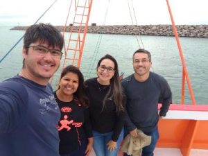 Equipe na Coleta Costeira